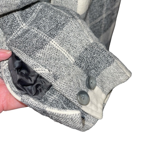 Original Weatherproof Vintage Shacket M Gray White Plaid Button Up Sherpa Lined - Picture 7 of 13